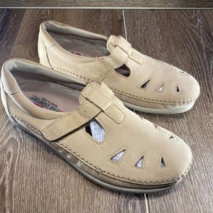 SAS Womens Mary Jane Roamer Slip On Shoes Tripad Comfort Leather Beige Sz 8.5 W